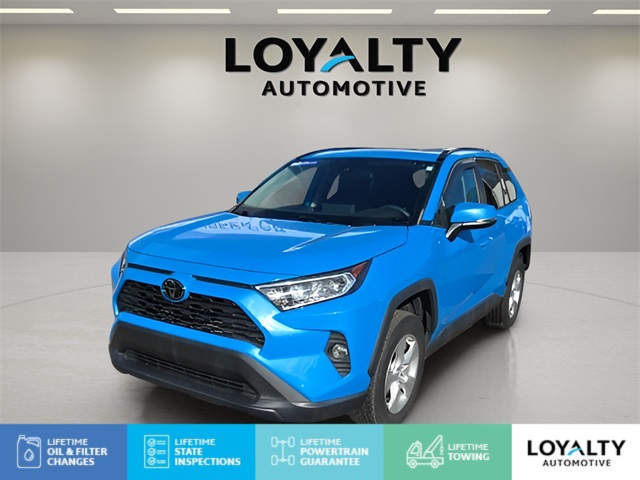 2020 Toyota RAV4 XLE's photo