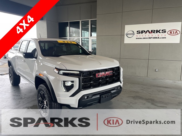 2023 GMC Canyon Elevation's photo