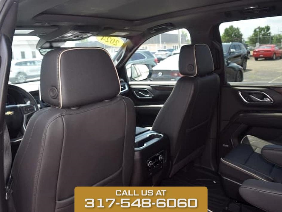 2024 Pearl Chevrolet Suburban Premier 4X4 SUV