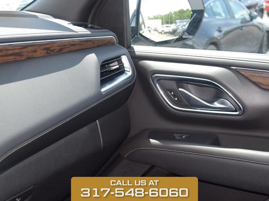 2024 Pearl Chevrolet Suburban Premier 4X4 SUV