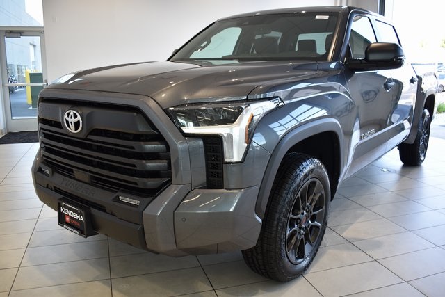 2026 Toyota Tundra SR5 CrewMax photo 2