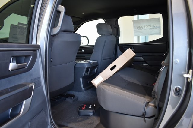2026 Toyota Tundra SR5 CrewMax photo 5