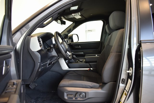 2026 Toyota Tundra SR5 CrewMax photo 7