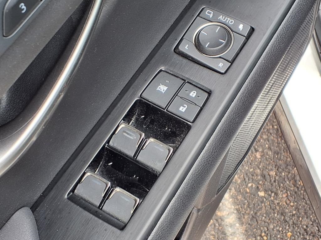 2024 Lexus UX 250h F SPORT Handling photo 28