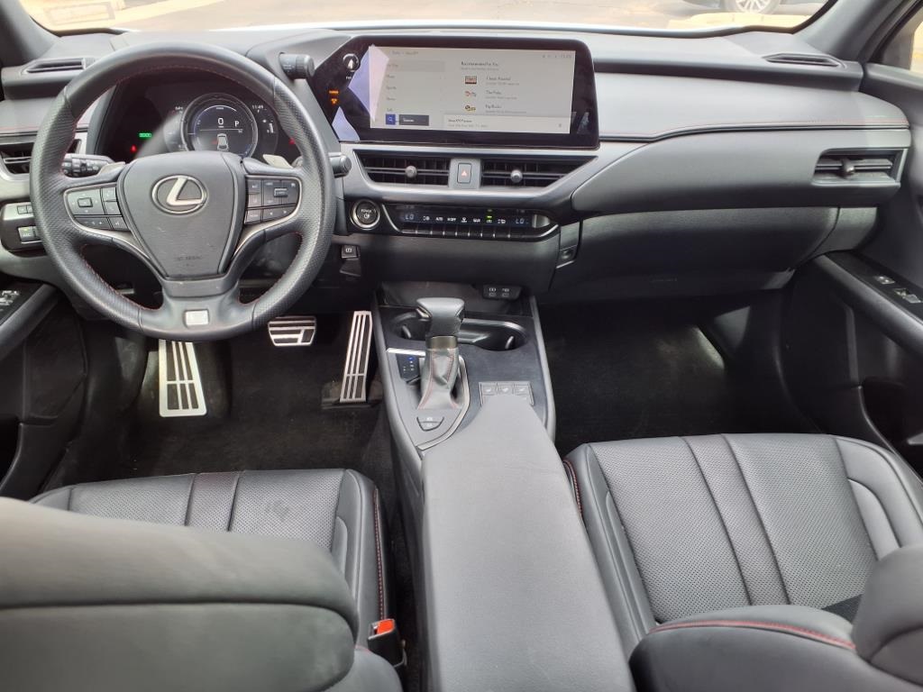2024 Lexus UX 250h F SPORT Handling photo 6