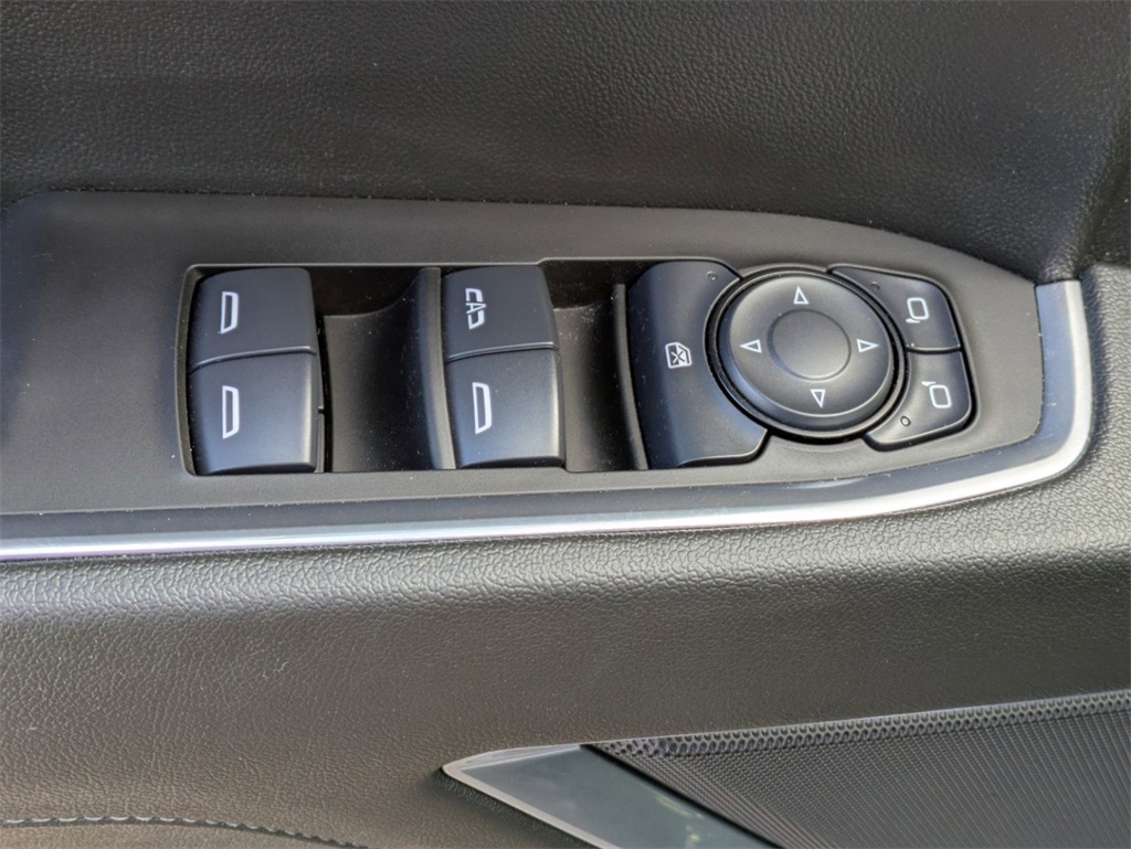 2025 Chevrolet Silverado 1500 RST photo 9