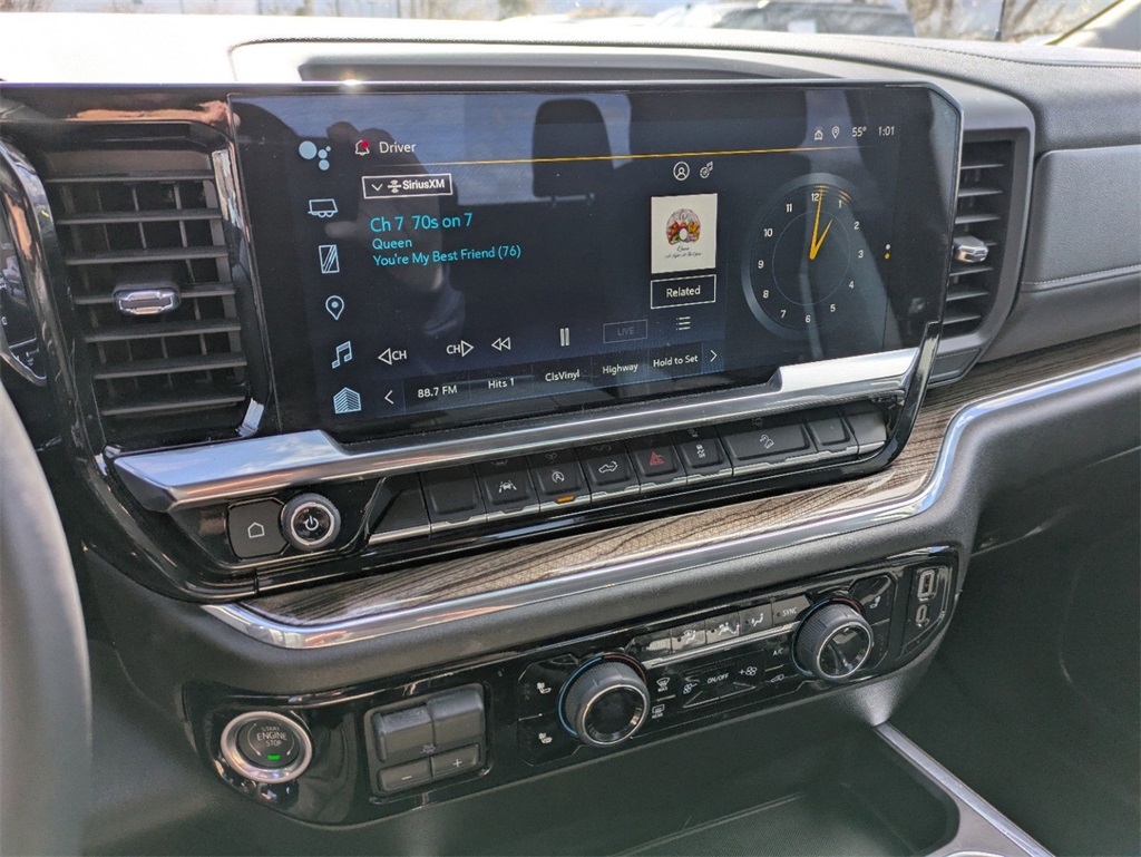 2025 Chevrolet Silverado 1500 RST photo 15