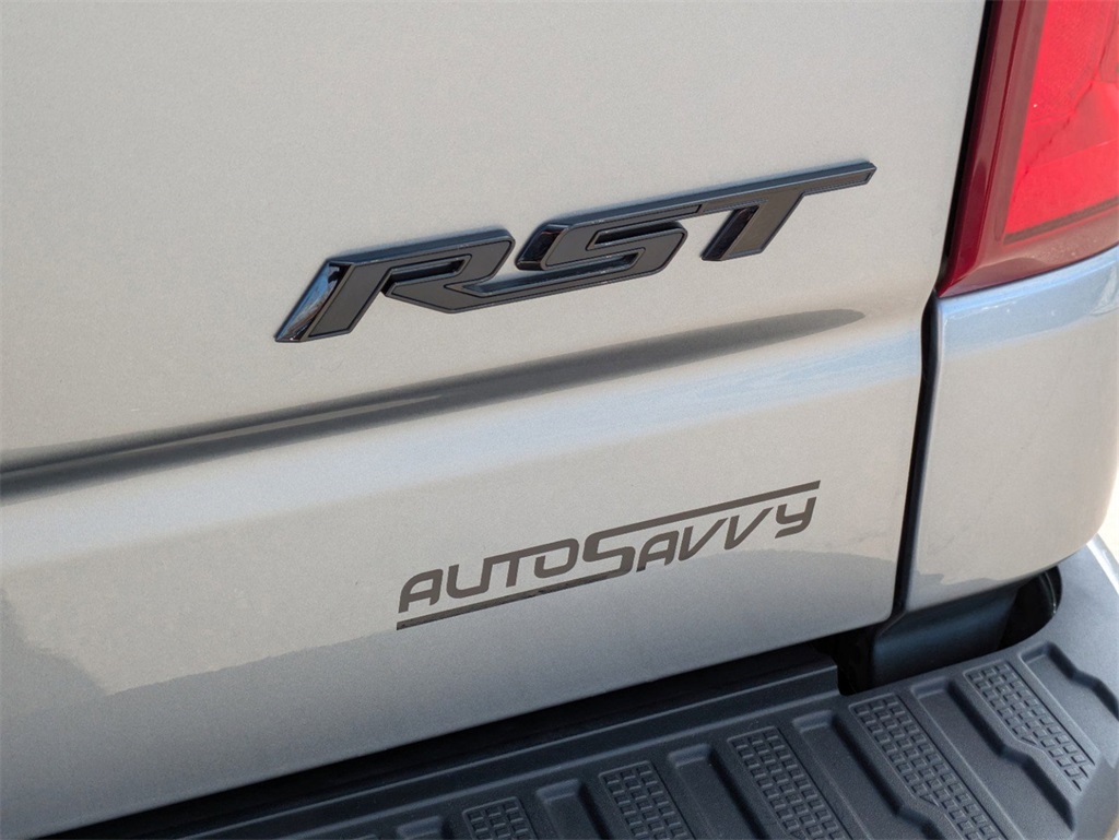 2025 Chevrolet Silverado 1500 RST photo 20