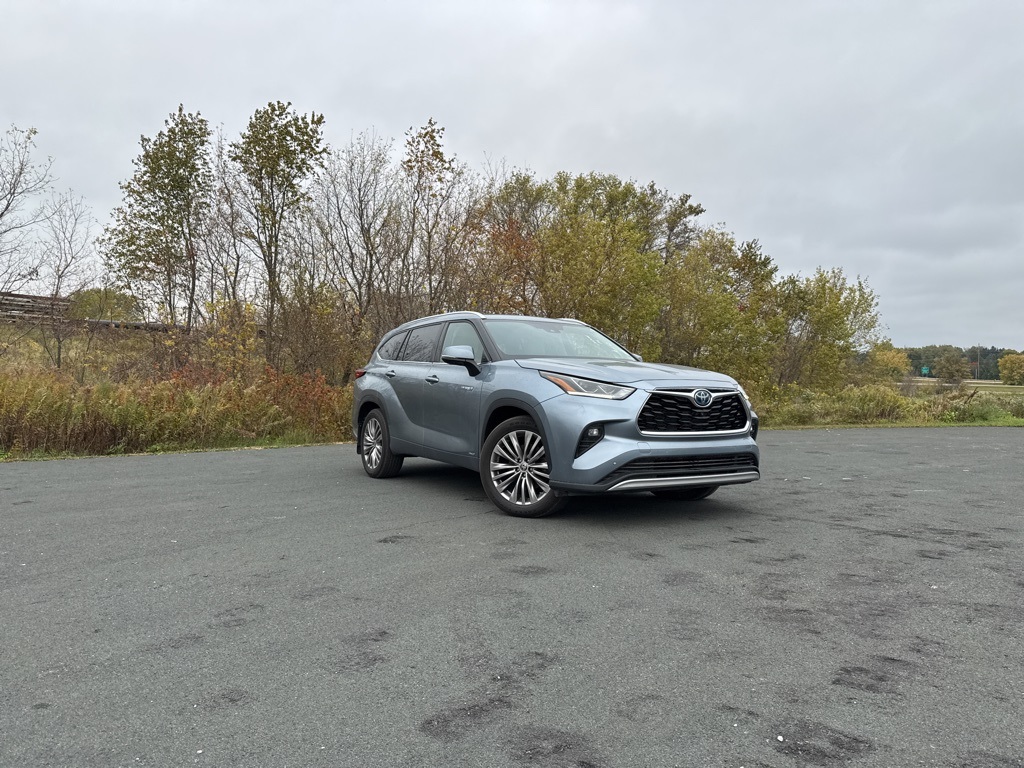 Used 2021 Toyota Highlander Hybrid Platinum SUVs