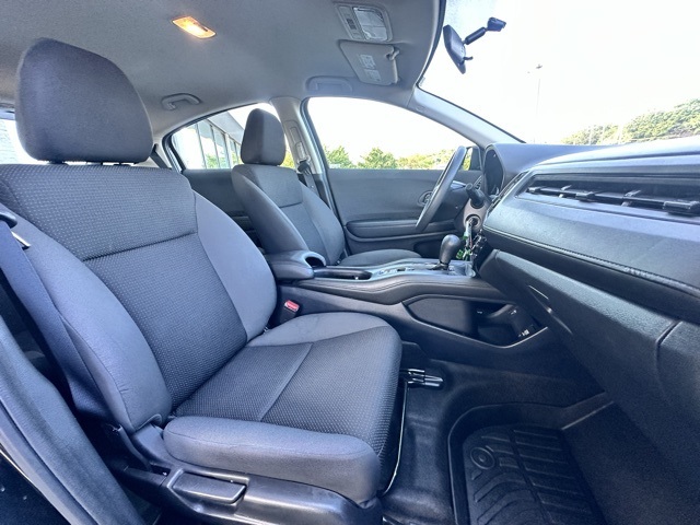 2021 Honda HR-V LX photo 26