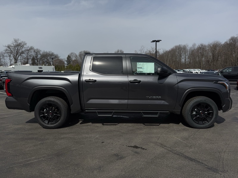 2025 Toyota Tundra SR5 photo 2