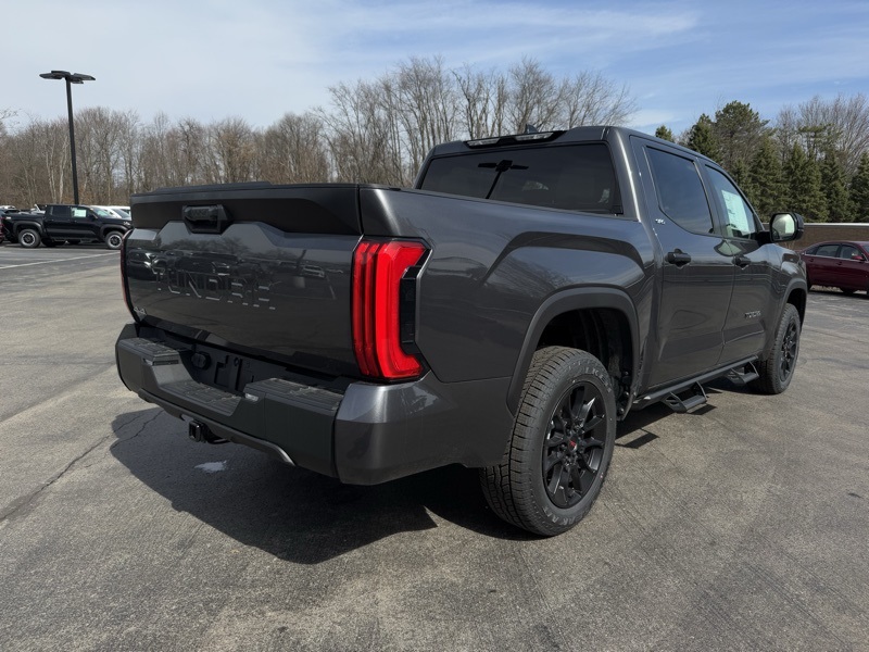 2025 Toyota Tundra SR5 photo 3