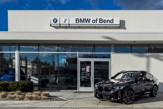 2025 BMW X4 M Base