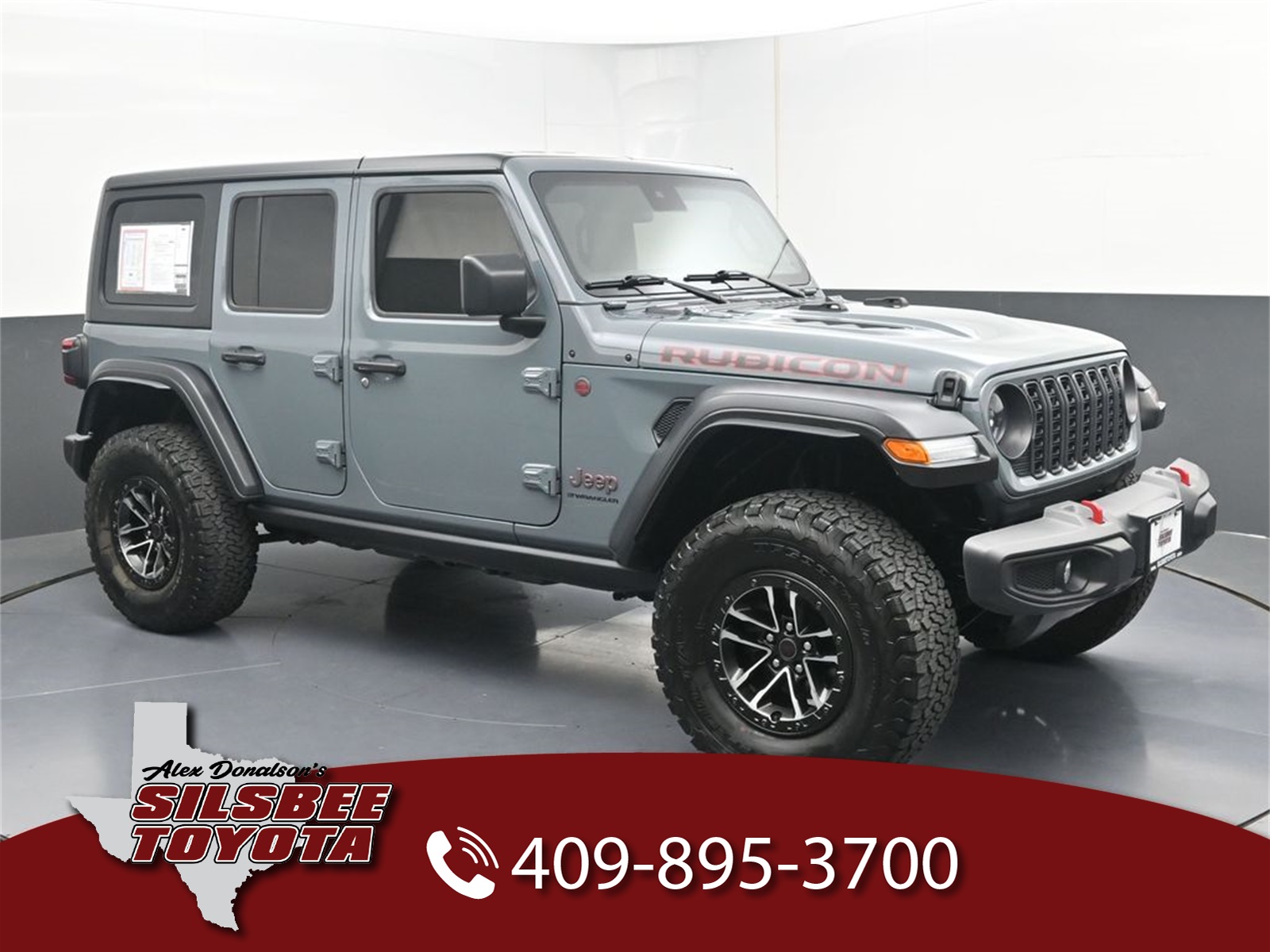 2024 Jeep Wrangler 4-Door Rubicon's photo