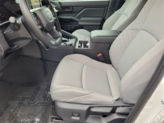 2025 Toyota Tacoma SR5 Double Cab photo 9