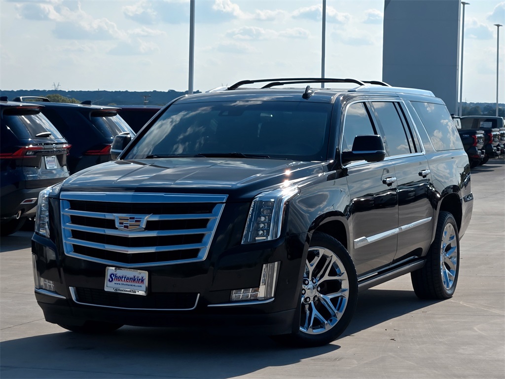 2018 Cadillac Escalade ESV Premium Luxury photo 2