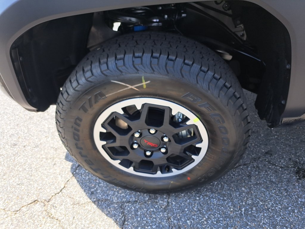 2025 Toyota Tacoma TRD Off-Road 4D Double Cab 4WD 14