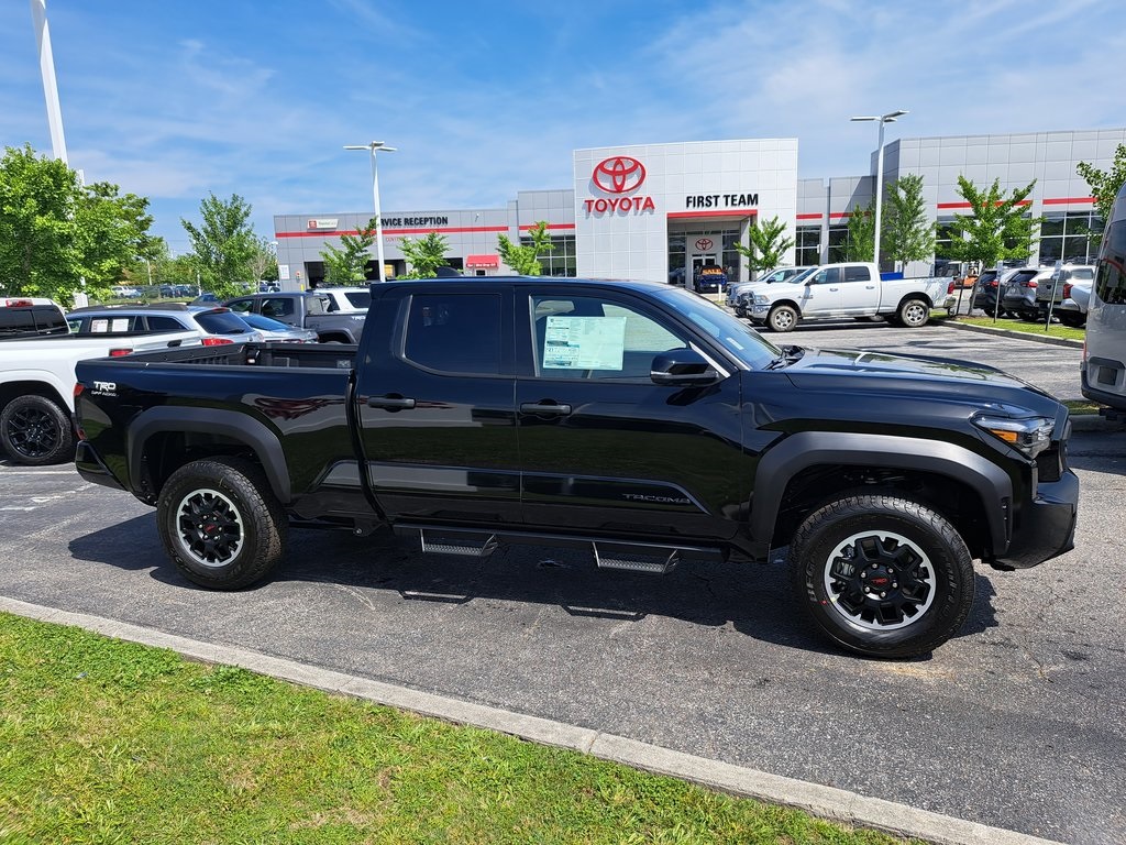 2025 Toyota Tacoma TRD Off-Road 4D Double Cab 4WD 5