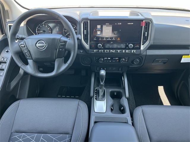 2025 Nissan Frontier SV photo 2