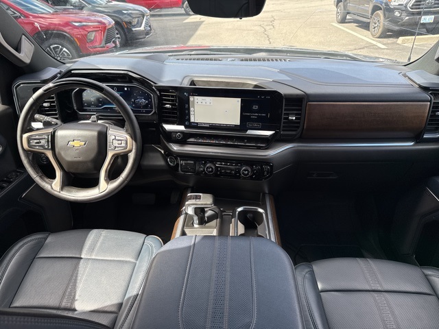 2023 Chevrolet Silverado 1500 High Country photo 13