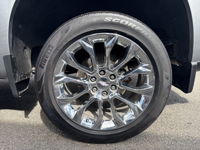 2023 Chevrolet Silverado 1500 High Country photo 7