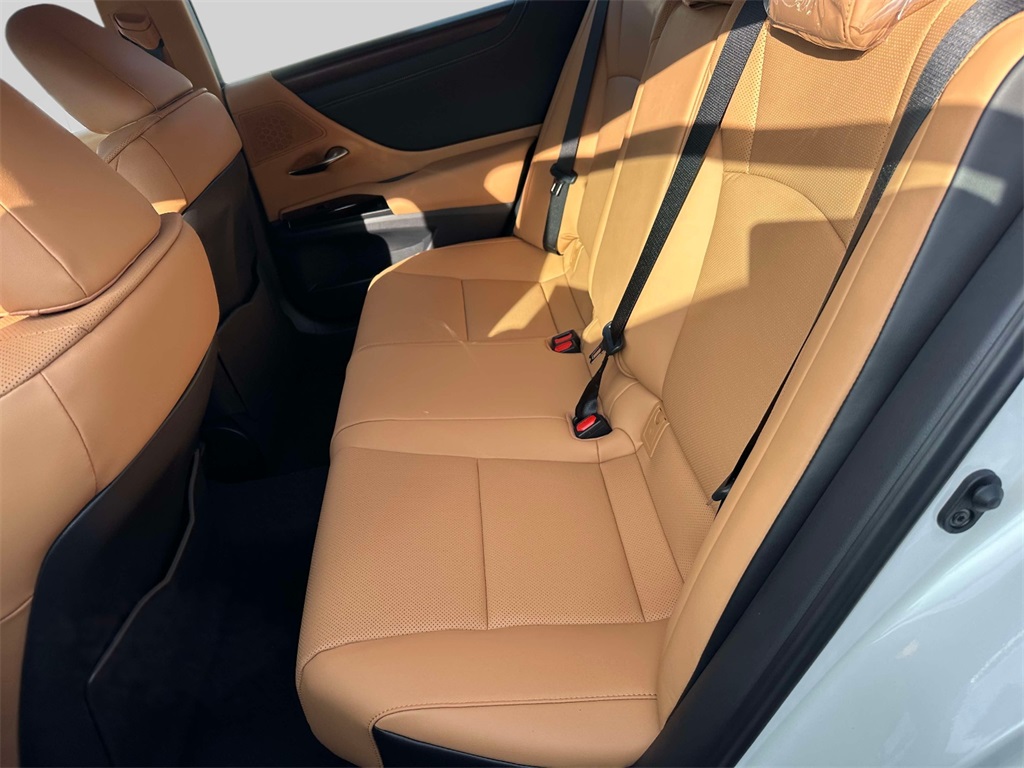new 2025 Lexus ES car, priced at $51,114
