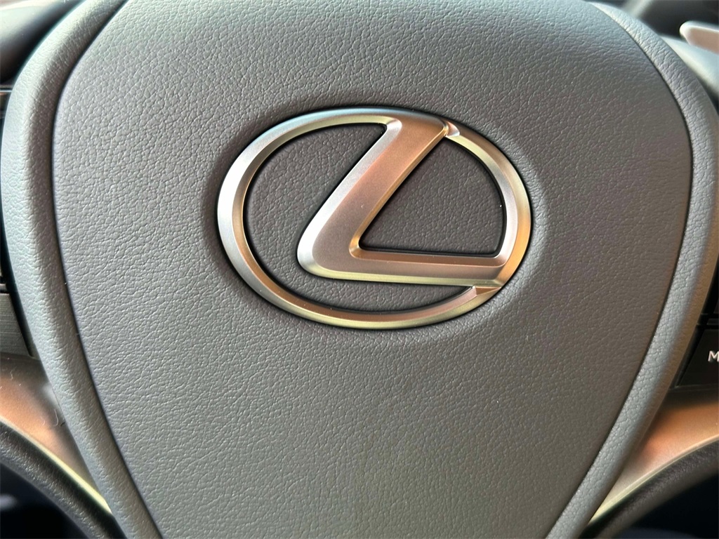 new 2025 Lexus ES car, priced at $51,114