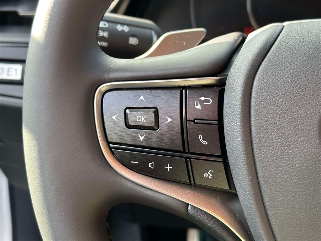 new 2025 Lexus ES car, priced at $51,114