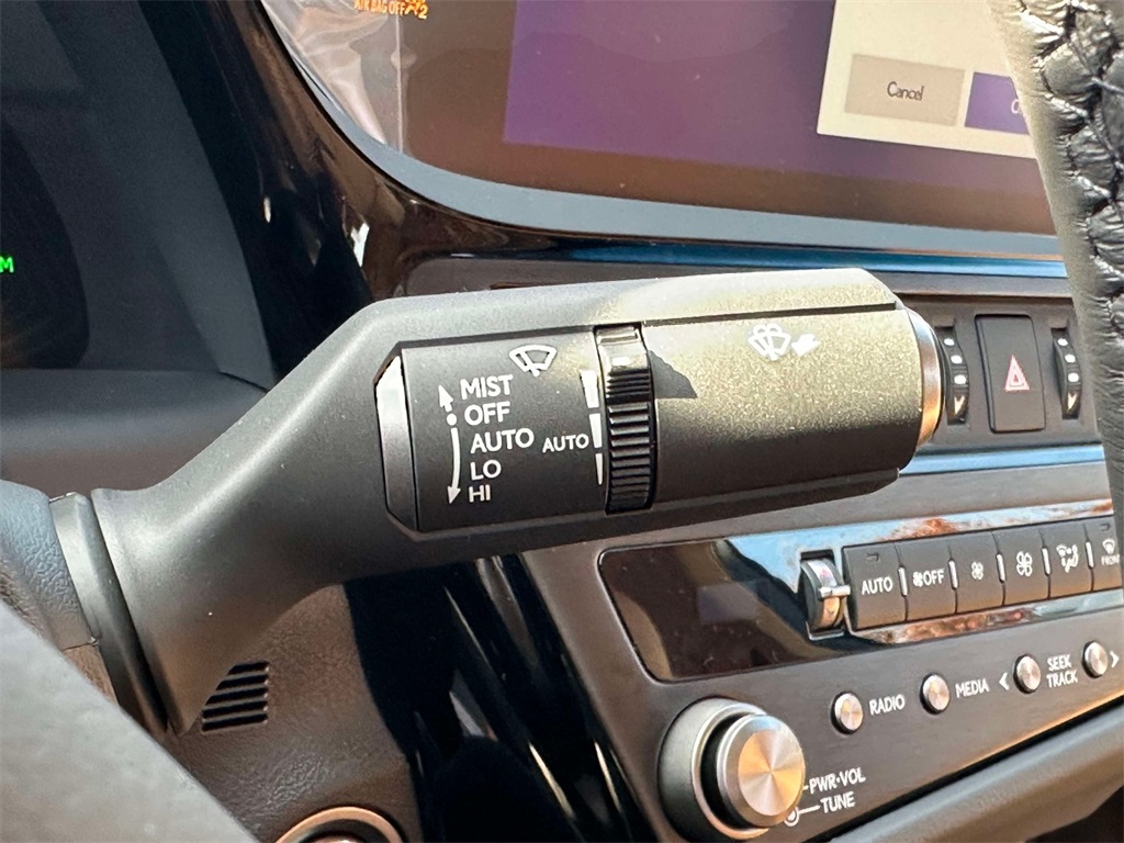 new 2025 Lexus ES car, priced at $51,114