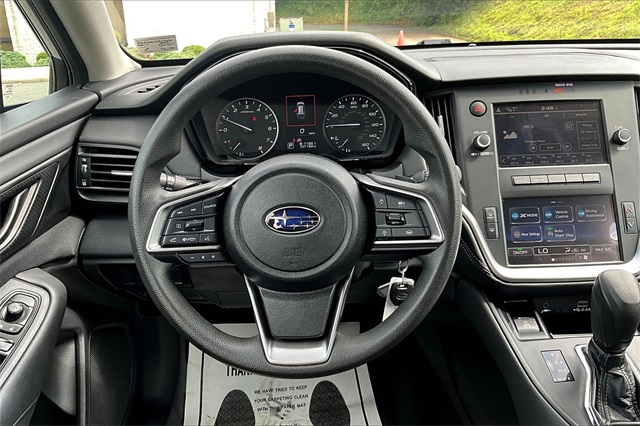 2023 Ice Silver Metallic Subaru Outback 2.5i AWD SUV