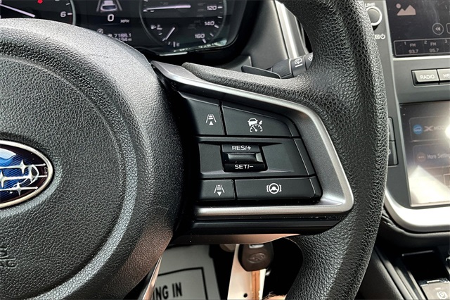 2023 Ice Silver Metallic Subaru Outback 2.5i AWD SUV