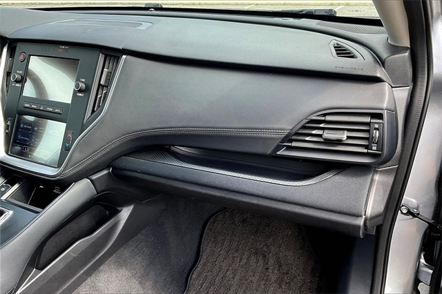 2023 Ice Silver Metallic Subaru Outback 2.5i AWD SUV