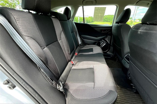 2023 Ice Silver Metallic Subaru Outback 2.5i AWD SUV