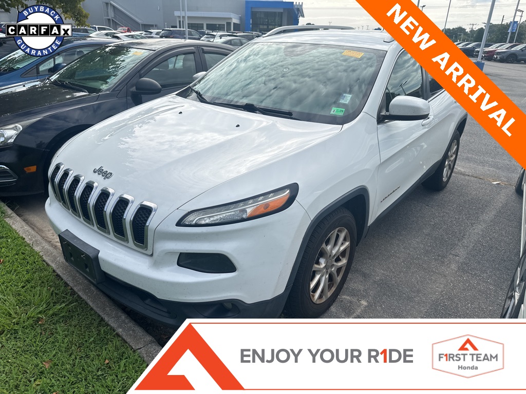 2016 Jeep Cherokee Latitude SUV FWD