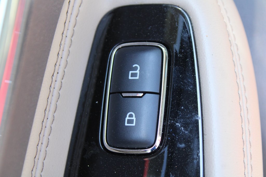 Used 2021 Lincoln Corsair FWD SUV for sale #SX1404 - photo 18