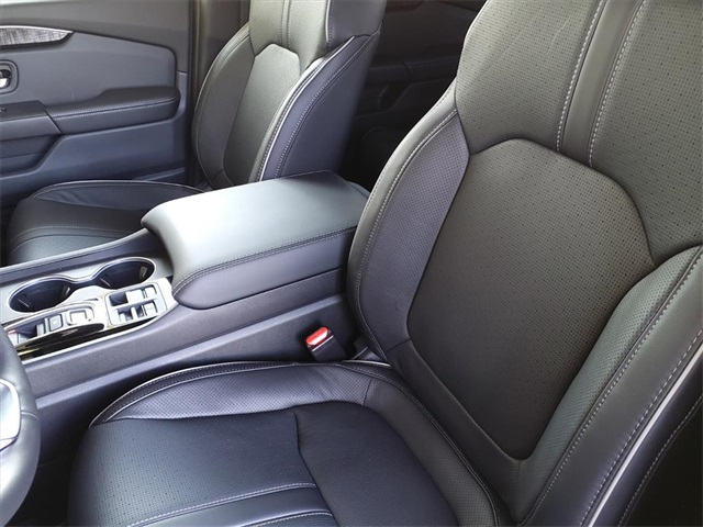 New 2025 Honda Pilot SUV