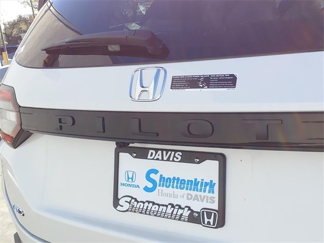 New 2025 Honda Pilot SUV