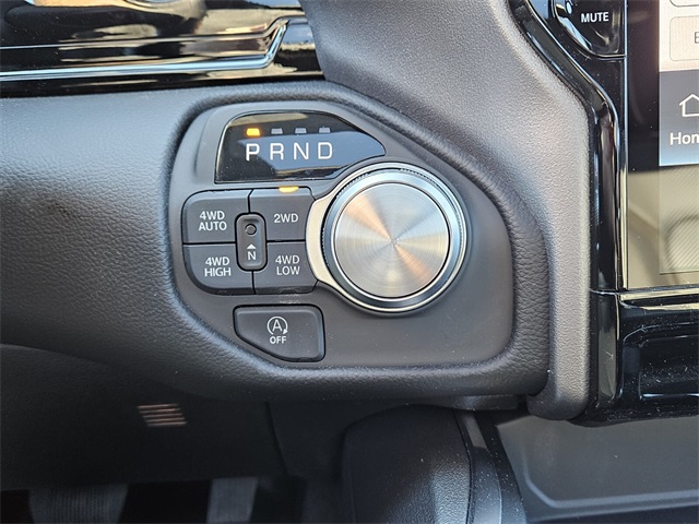 2026 Ram 1500 Laramie Crew Cab 4x4 5'7" Box