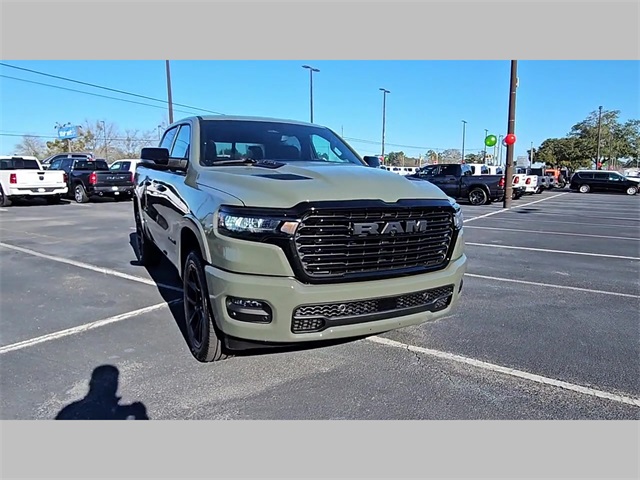 2026 Ram 1500 Laramie Crew Cab 4x4 5'7" Box