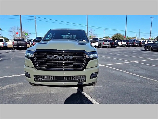 2026 Ram 1500 Laramie Crew Cab 4x4 5'7" Box