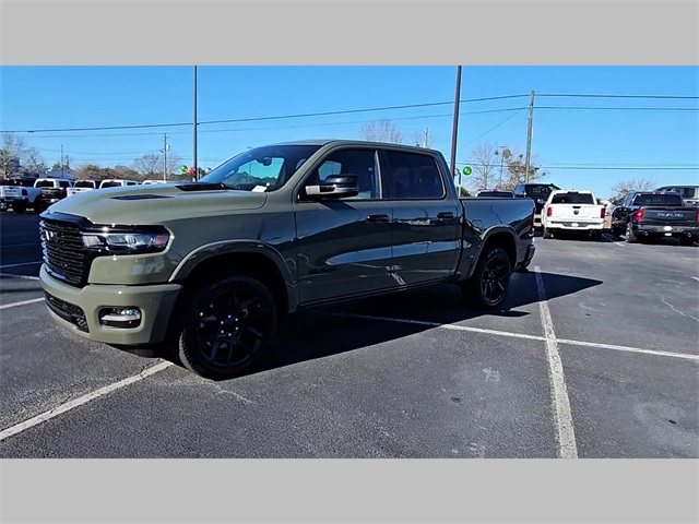 2026 Ram 1500 Laramie Crew Cab 4x4 5'7" Box
