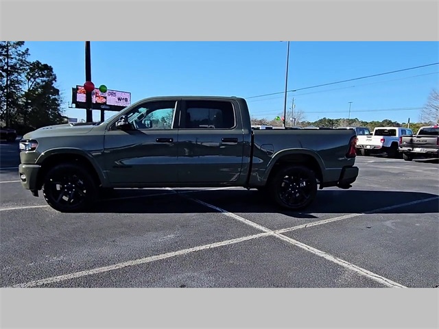 2026 Ram 1500 Laramie Crew Cab 4x4 5'7" Box