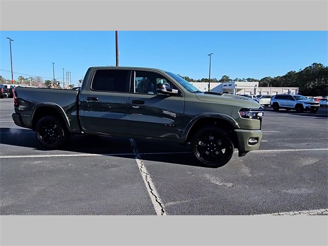 2026 Ram 1500 Laramie Crew Cab 4x4 5'7" Box