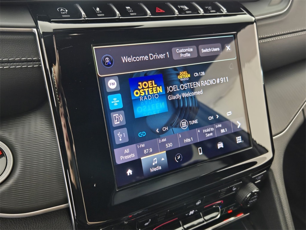 new 2025 Jeep Grand Cherokee L car, priced at $35,875