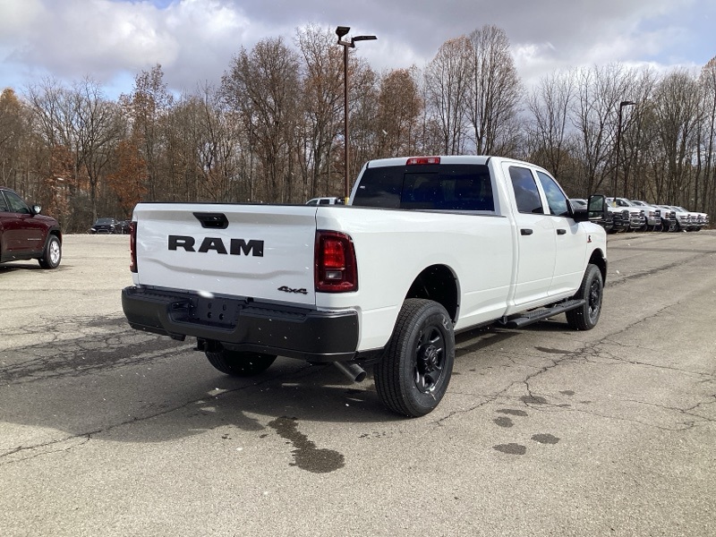 2026 Ram 3500 Tradesman photo 4