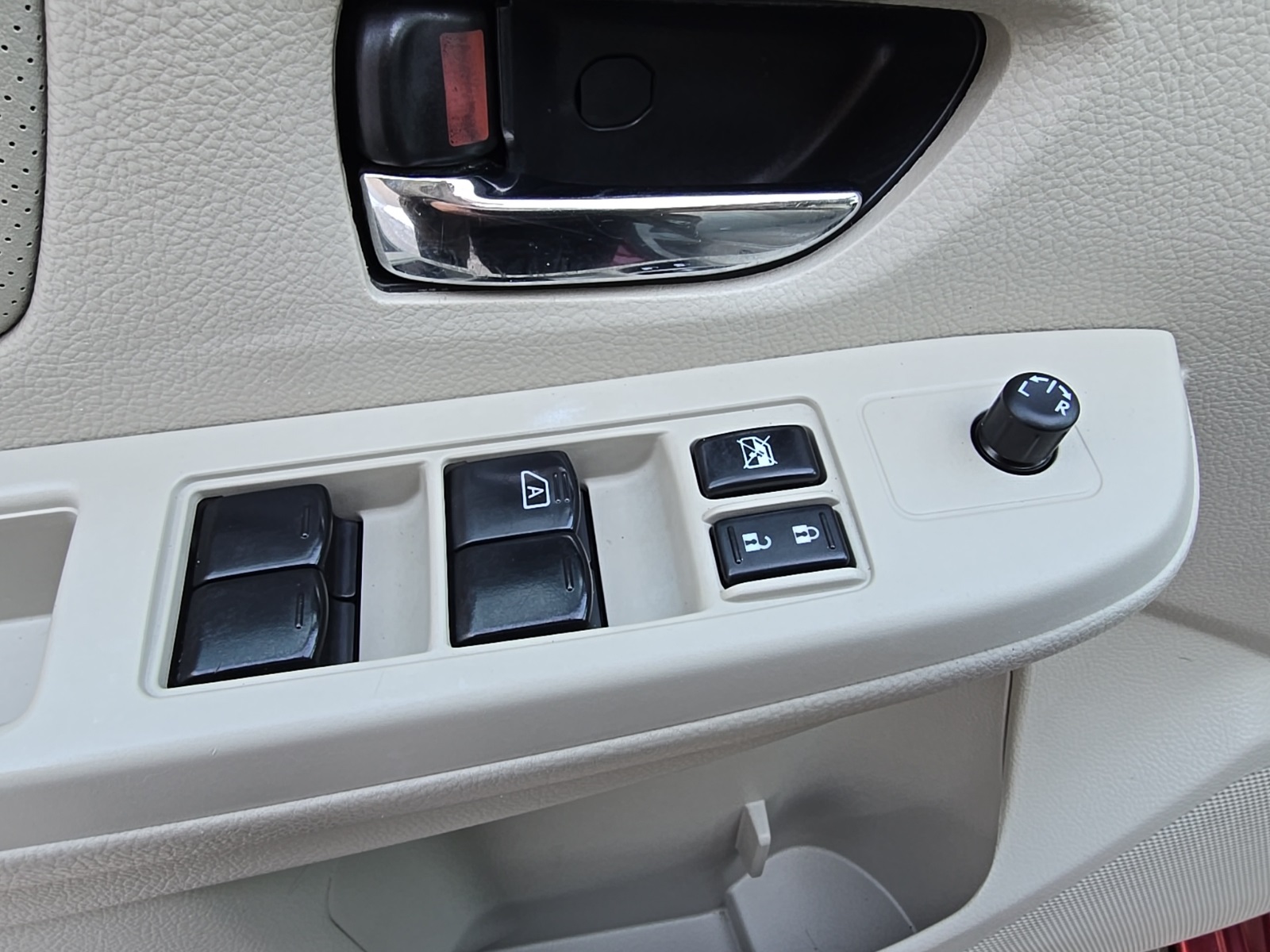 used 2013 Subaru XV Crosstrek car, priced at $10,000