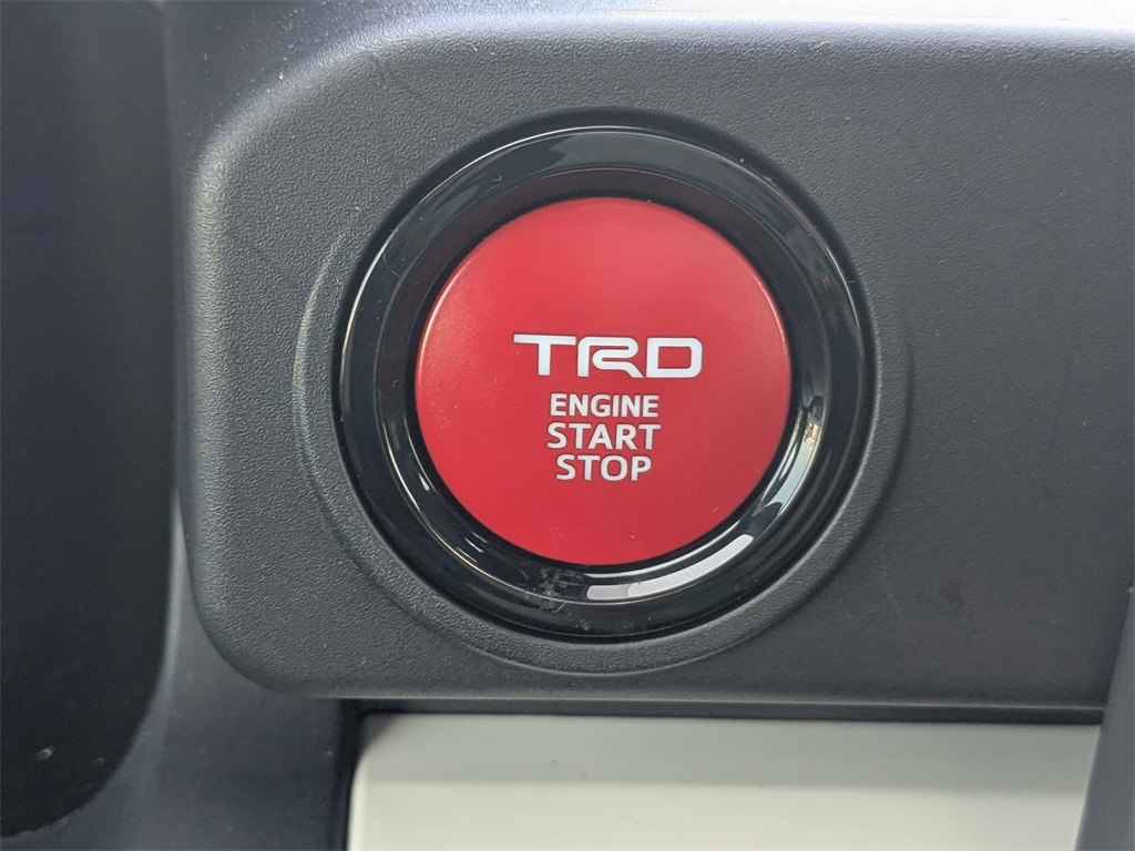 2024 Toyota Tacoma TRD Sport photo 19