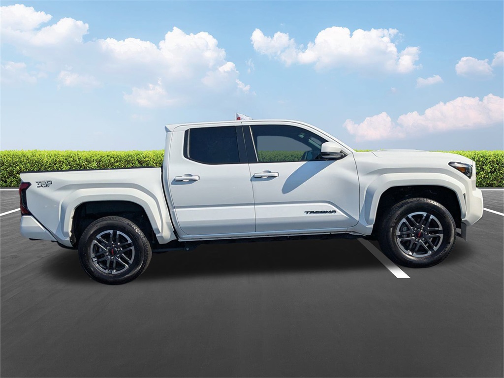 2024 Toyota Tacoma TRD Sport photo 3