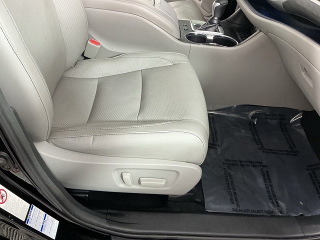 used 2018 Toyota Highlander car, priced at $17,955