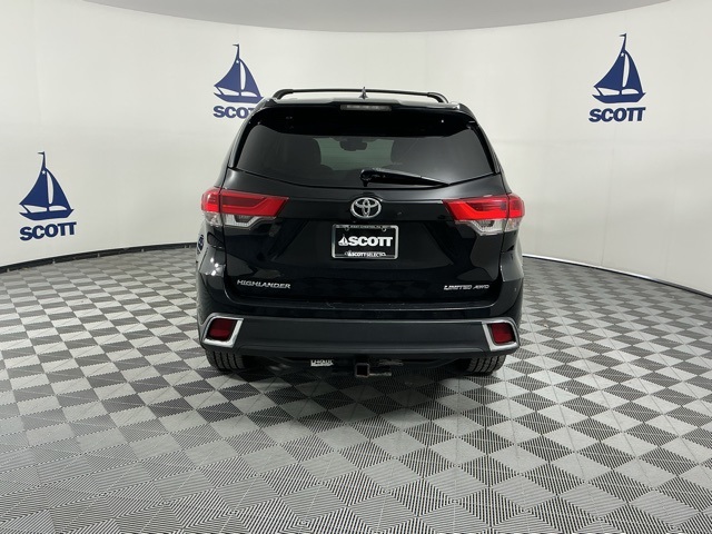 used 2018 Toyota Highlander car, priced at $17,955